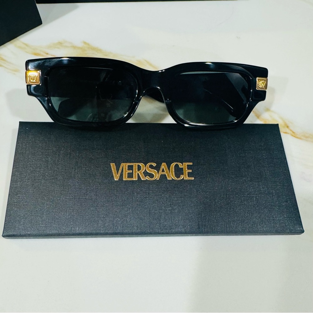 Versace Black Rectangular Sunglasses NWT - image 6